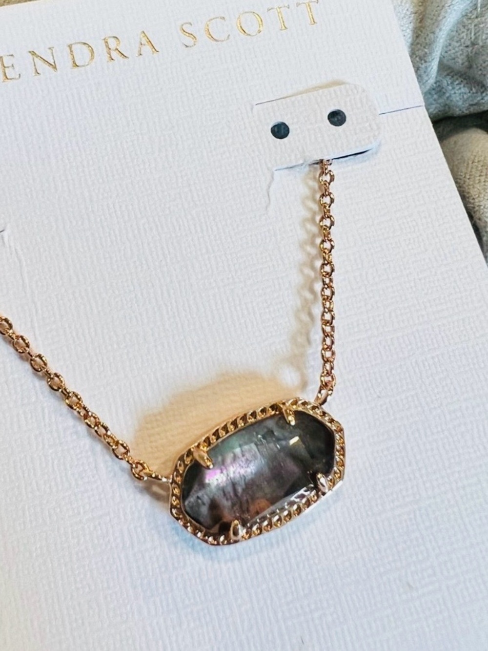 NWT Kendra Scott Retired Elisa Necklace Crystal Gray Illusion & Rose Gold RARE! - Picture 3 of 12